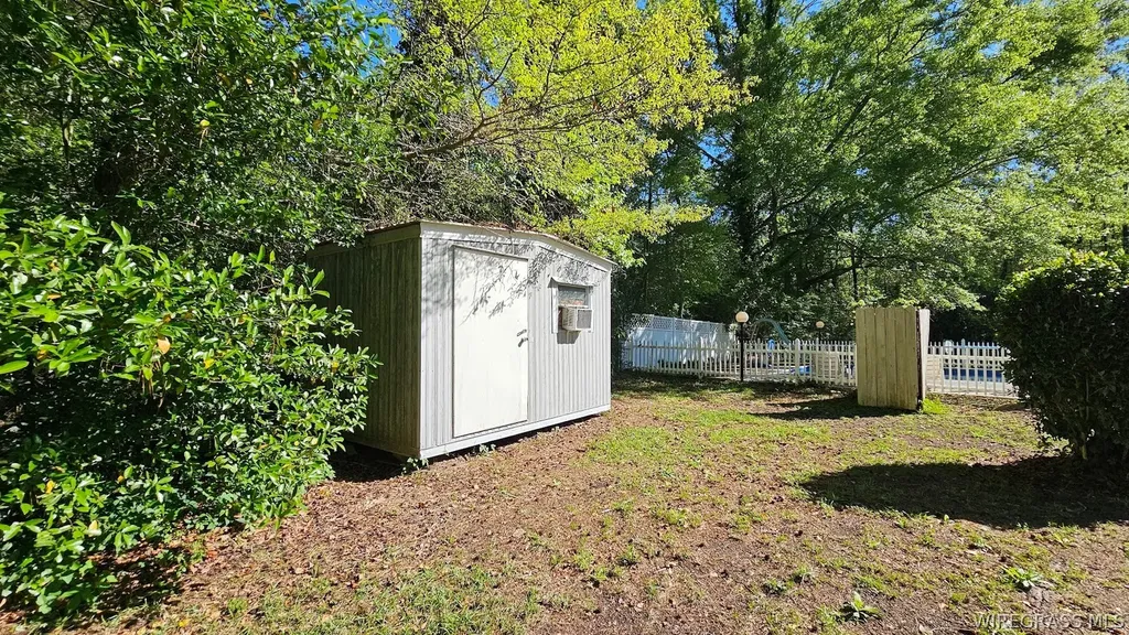 1213 Skipperville Road Ozark AL 36360