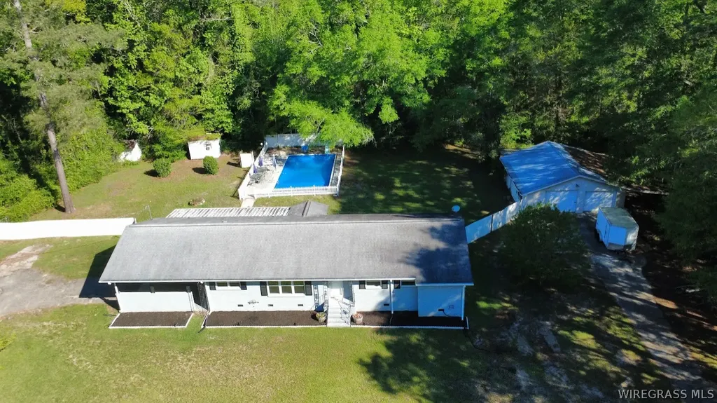 1213 Skipperville Road Ozark AL 36360
