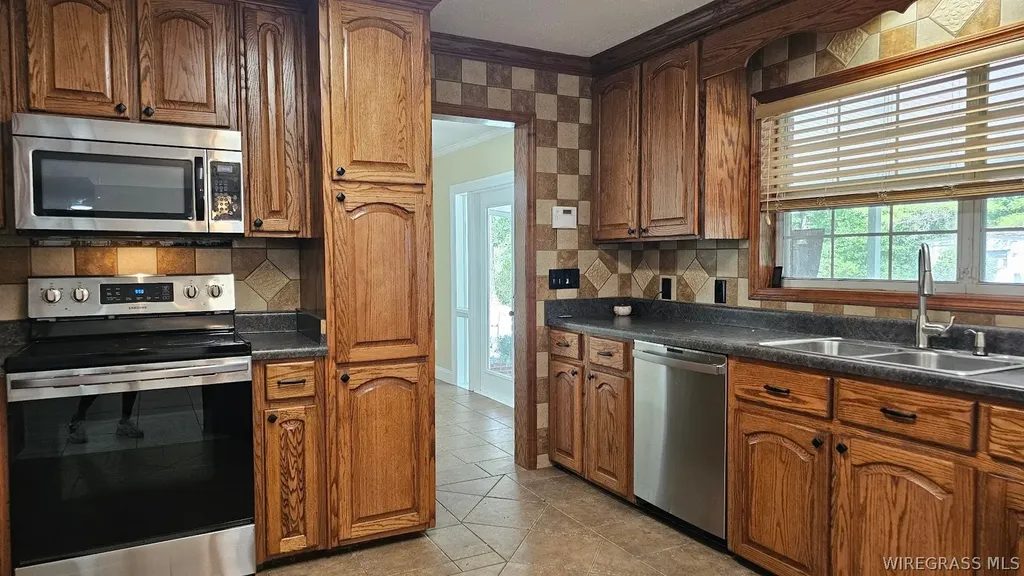 1213 Skipperville Road Ozark AL 36360