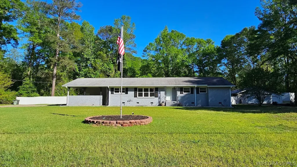 1213 Skipperville Road Ozark AL 36360