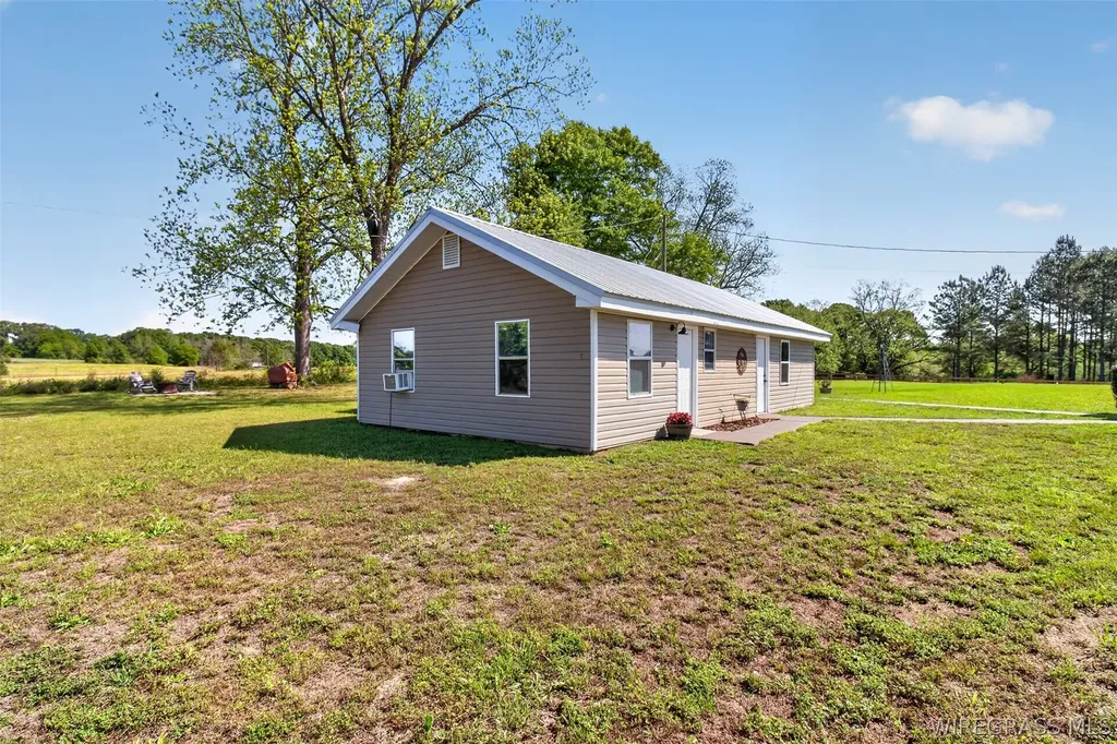 1247 County Road 2250 Goshen AL 36035