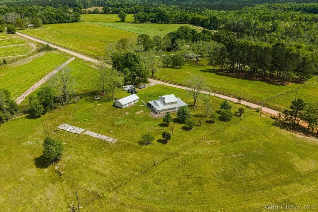1247 County Road 2250 Goshen AL 36035