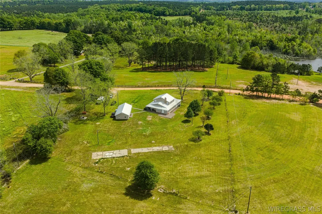1247 County Road 2250 Goshen AL 36035