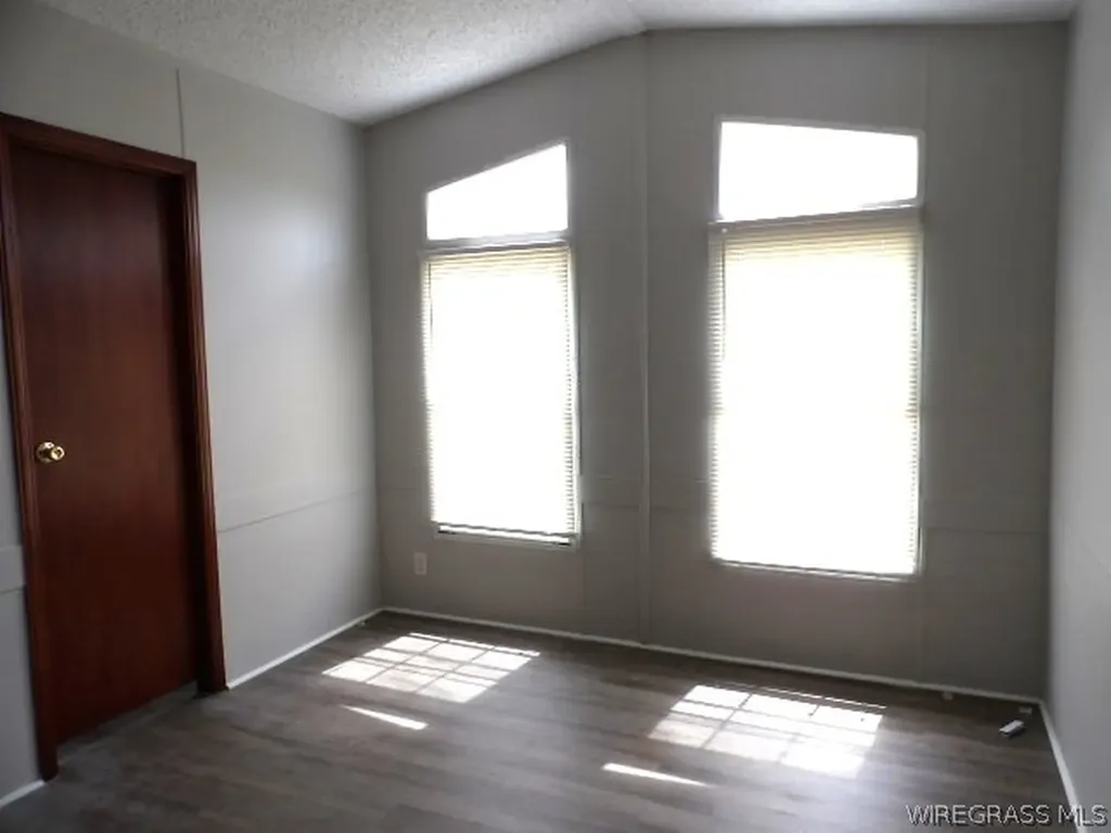 236 Bartlett Loop Headland AL 36345