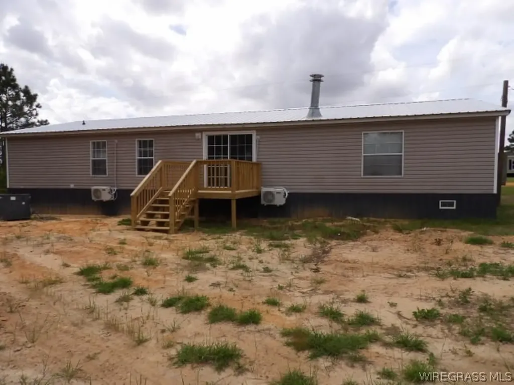236 Bartlett Loop Headland AL 36345