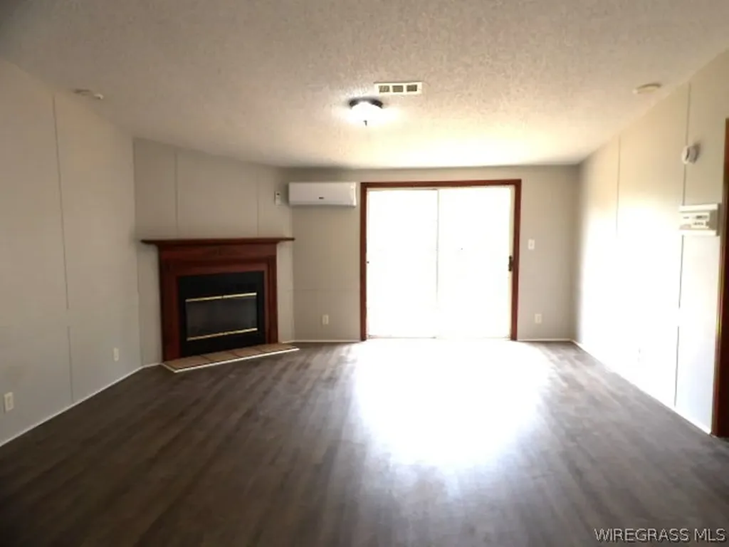 236 Bartlett Loop Headland AL 36345