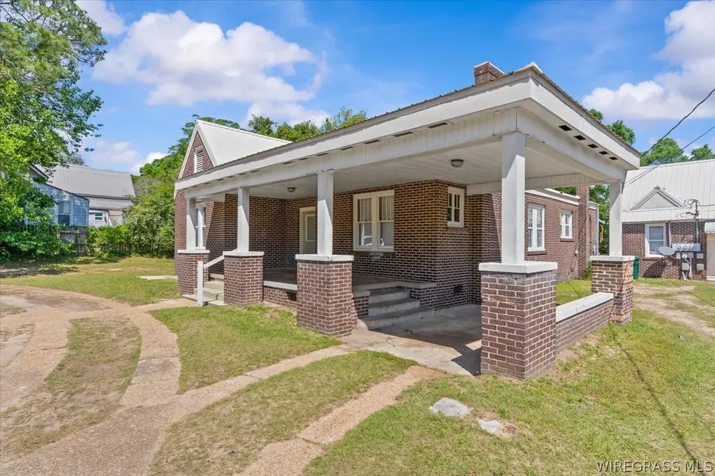 445 E Eufaula Street Ozark AL 36360