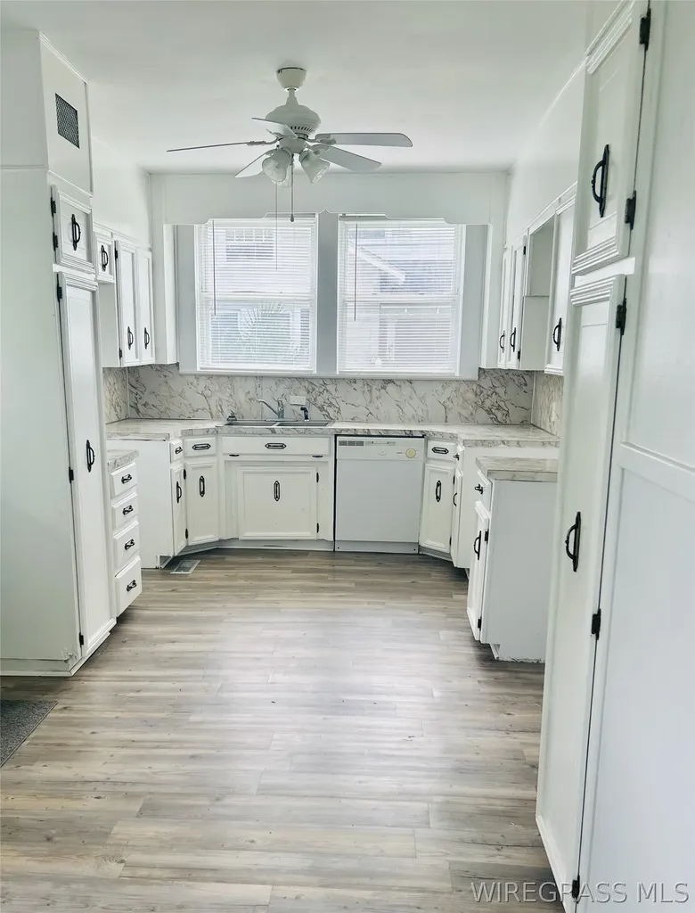 403 W Main Street Samson AL 36477