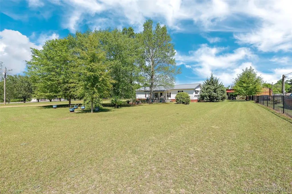 1837 W Cook Road Dothan AL 36301