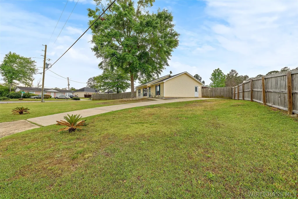 196 Beauville Drive Kinsey AL 36303