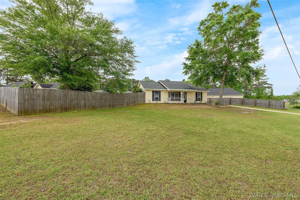 196 Beauville Drive Kinsey AL 36303
