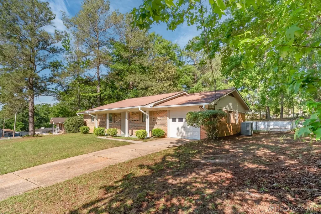 413 Springdale Drive Enterprise AL 36330