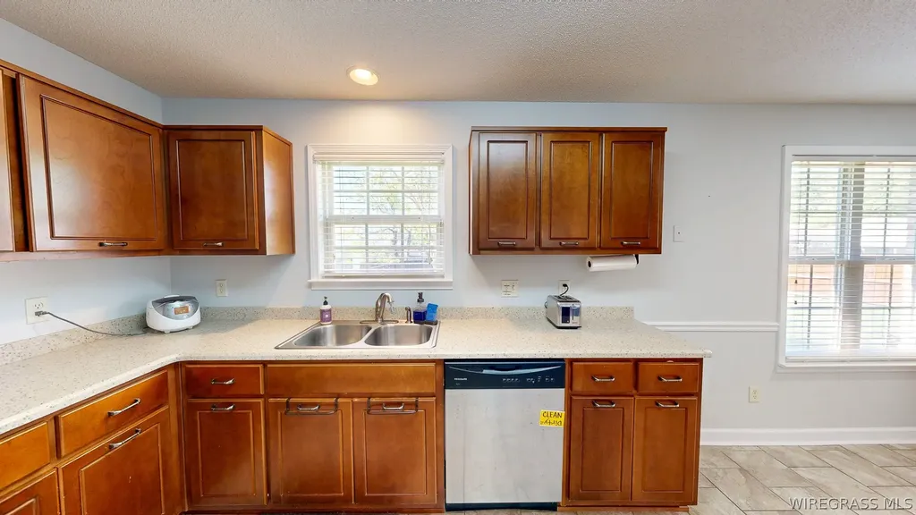 516 Sprucepine Road Dothan AL 36301