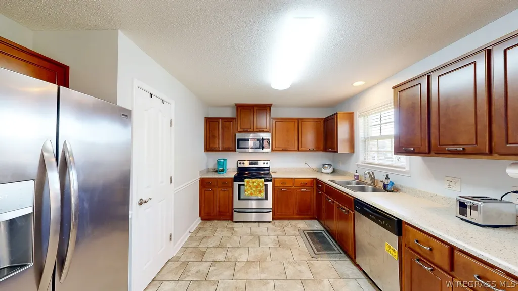 516 Sprucepine Road Dothan AL 36301