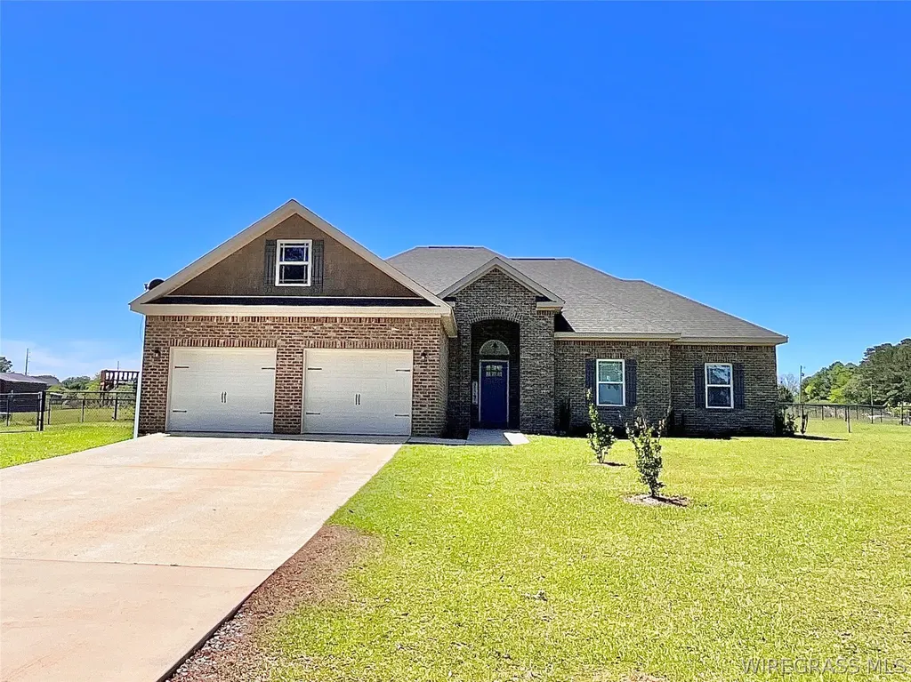 652 Doyle Road Dothan AL 36305