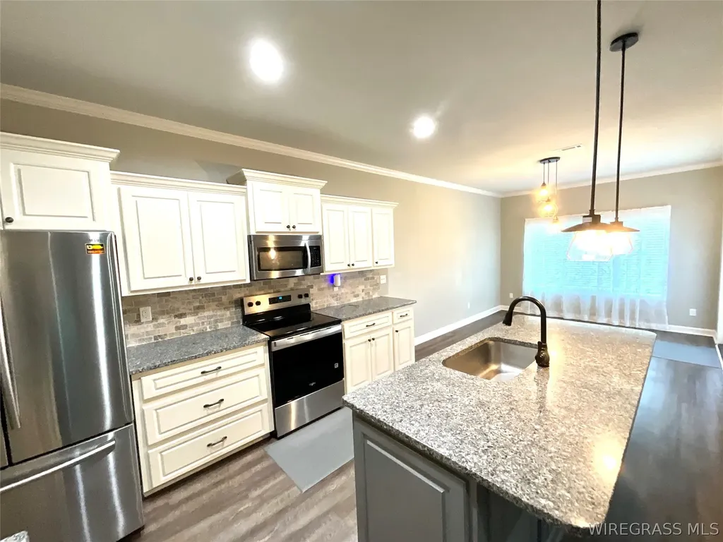 652 Doyle Road Dothan AL 36305