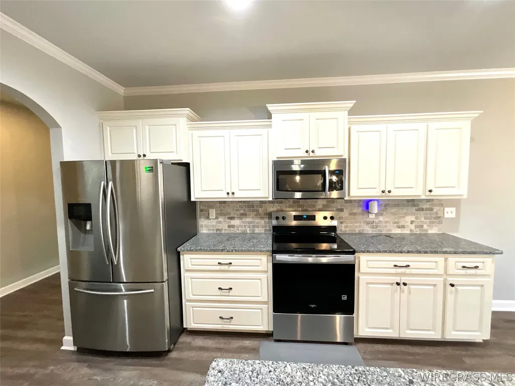 652 Doyle Road Dothan AL 36305