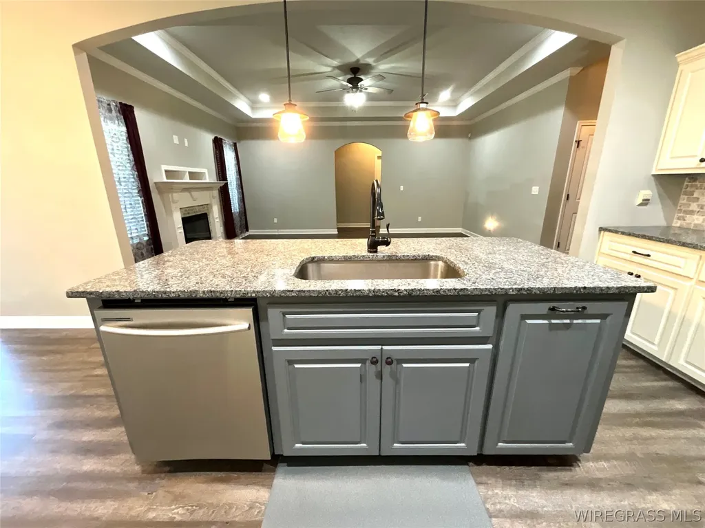 652 Doyle Road Dothan AL 36305