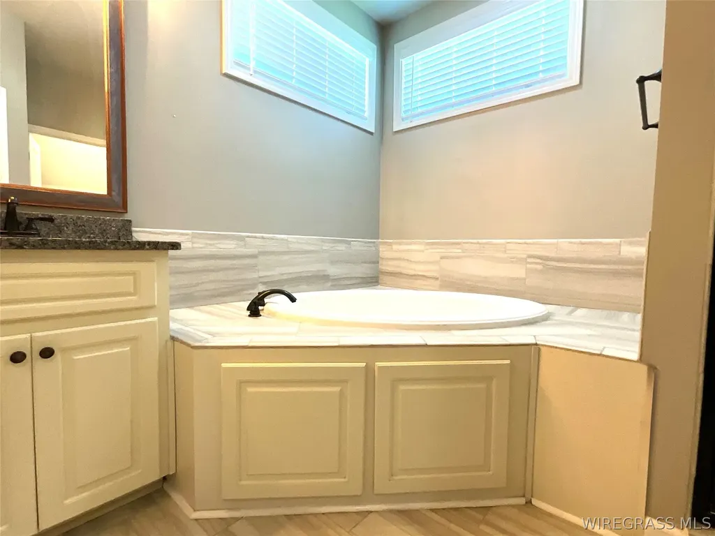 652 Doyle Road Dothan AL 36305