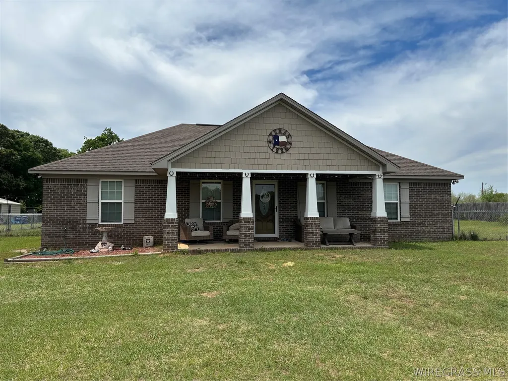 30579 Straughn School Road Andalusia AL 36421