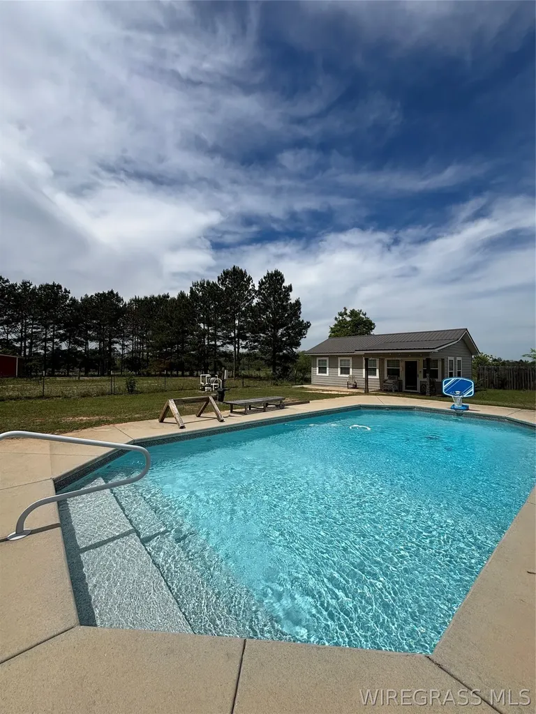 30579 Straughn School Road Andalusia AL 36421