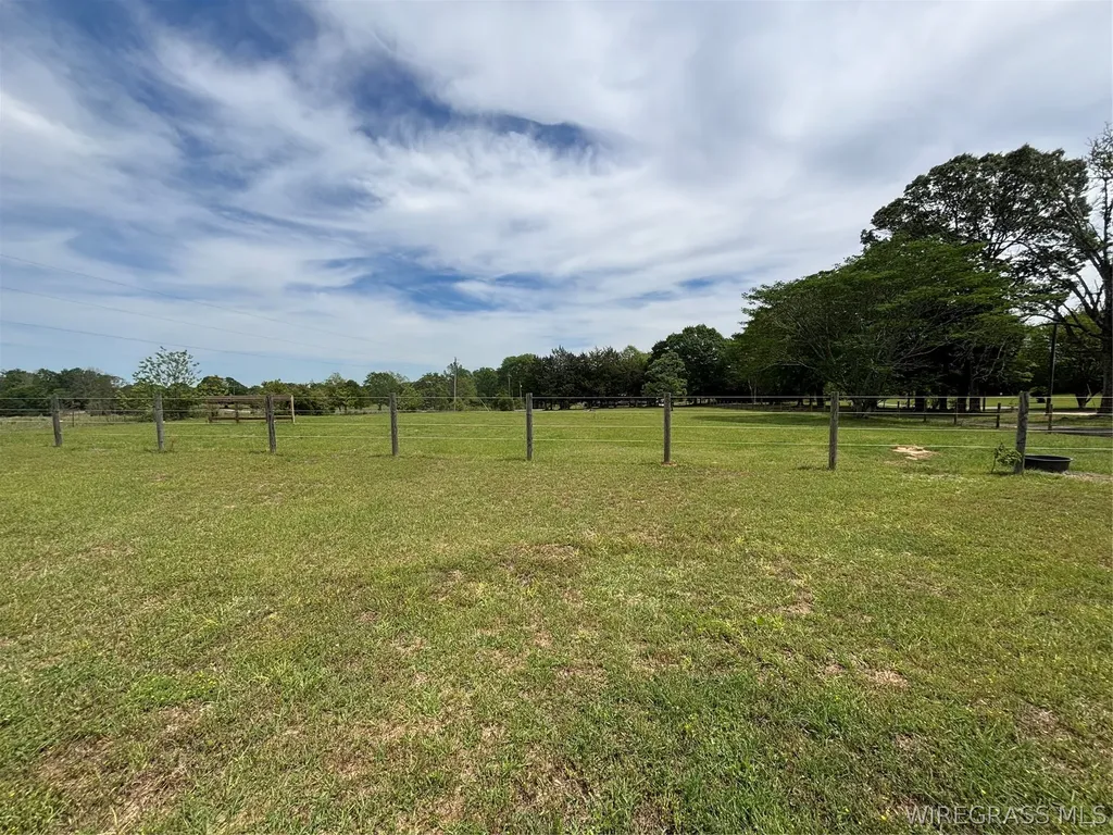 30579 Straughn School Road Andalusia AL 36421