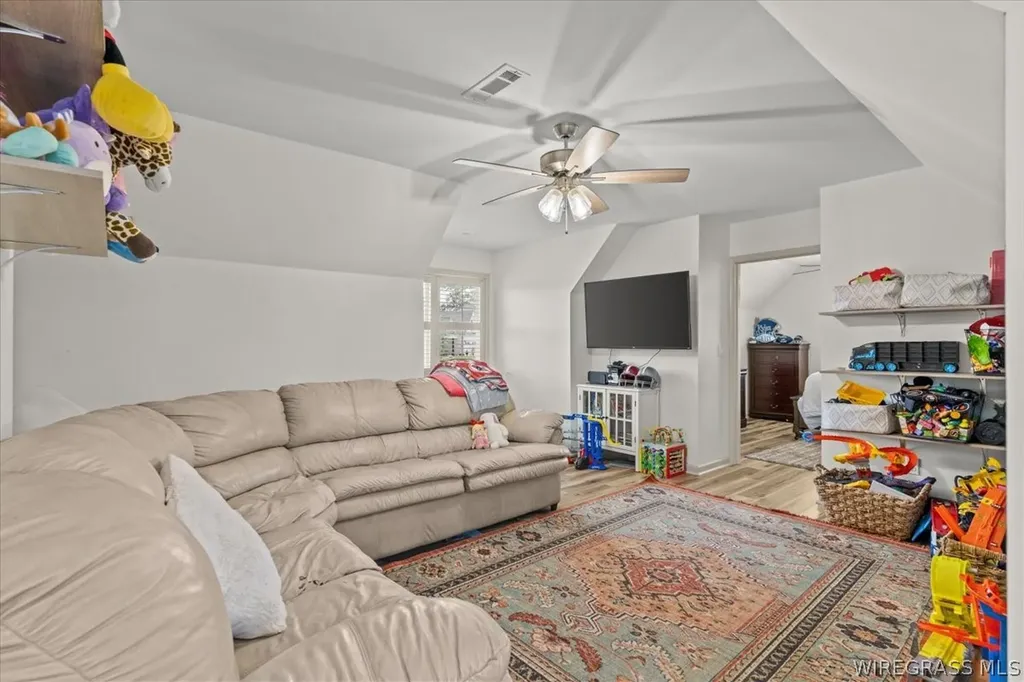 200 Central Park Circle Enterprise AL 36330