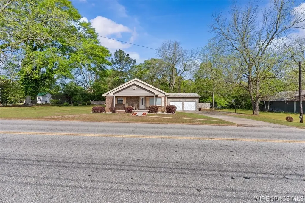 211 N John Street New Brockton AL 36351