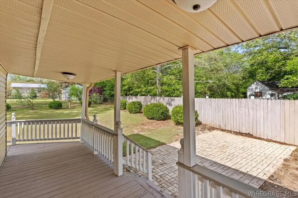 211 N John Street New Brockton AL 36351