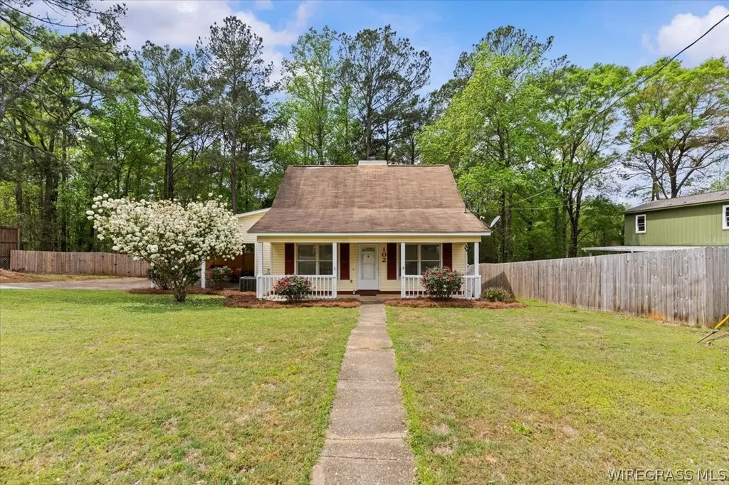 102 Pinewood Drive Enterprise AL 36330