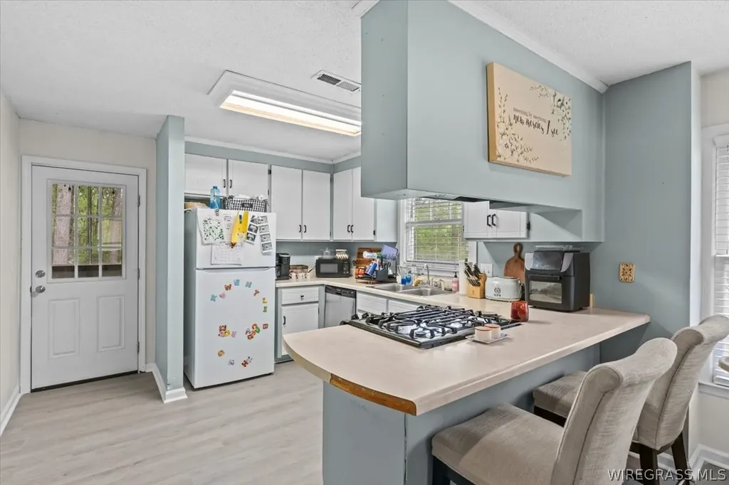 102 Pinewood Drive Enterprise AL 36330