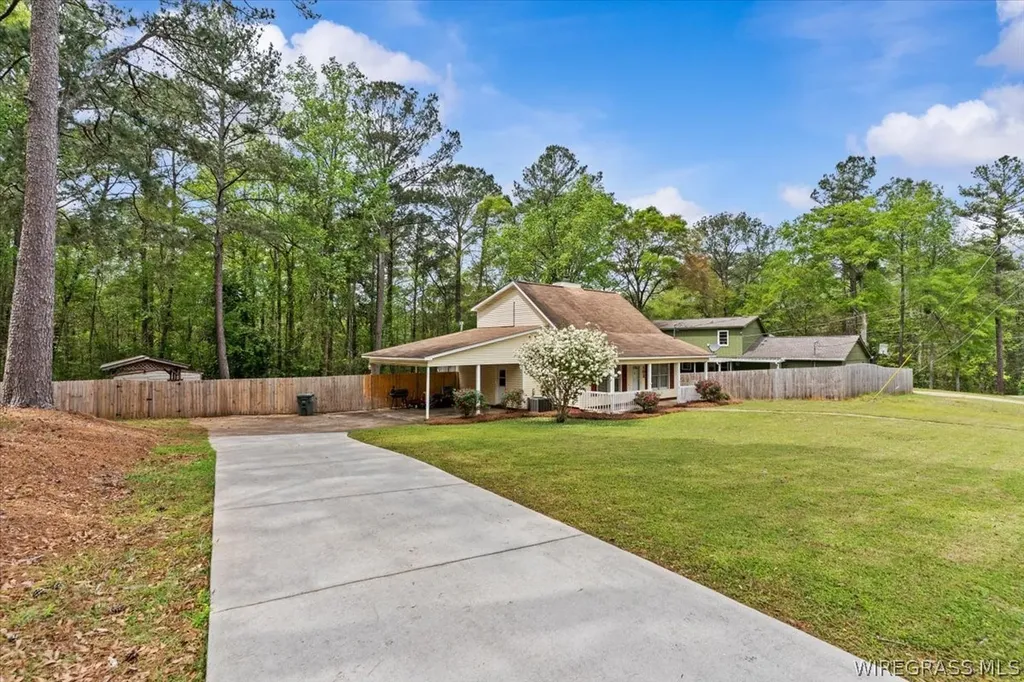 102 Pinewood Drive Enterprise AL 36330