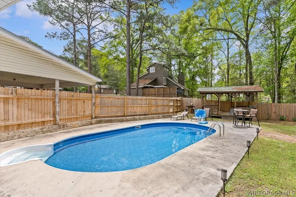 102 Pinewood Drive Enterprise AL 36330