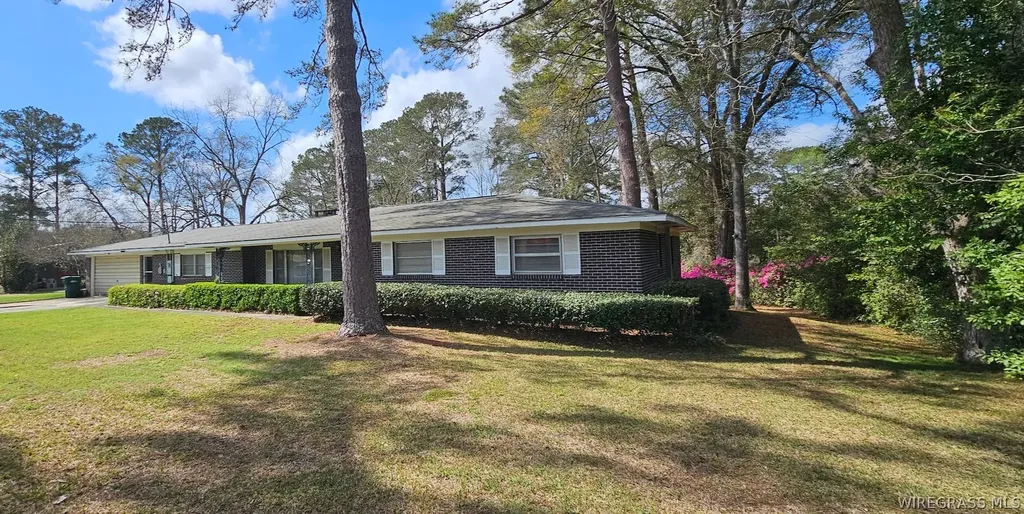 153 Berkshire Drive Ozark AL 36360
