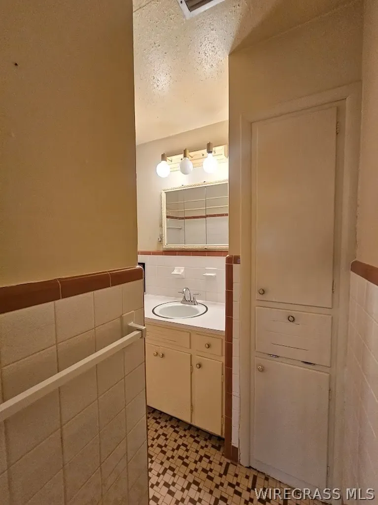 153 Berkshire Drive Ozark AL 36360