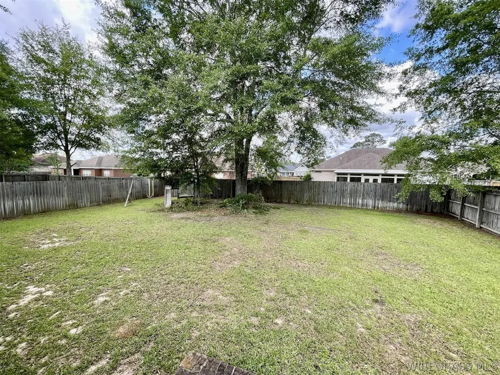 114 Brattleboro Court Dothan AL 36301