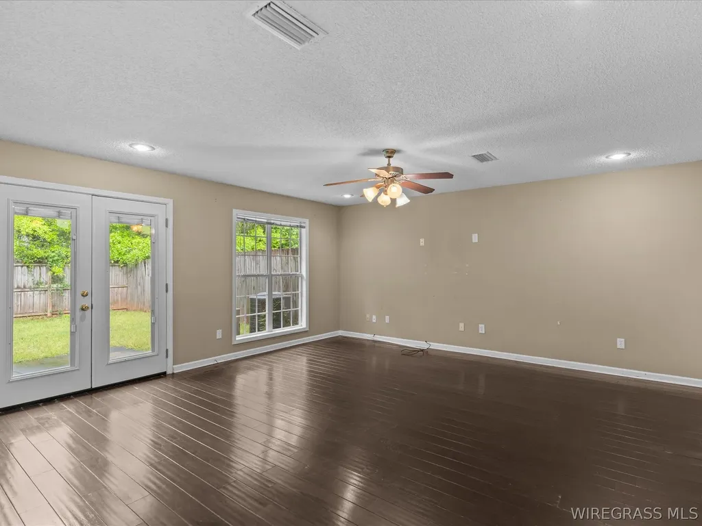 194 Commons Drive Enterprise AL 36330