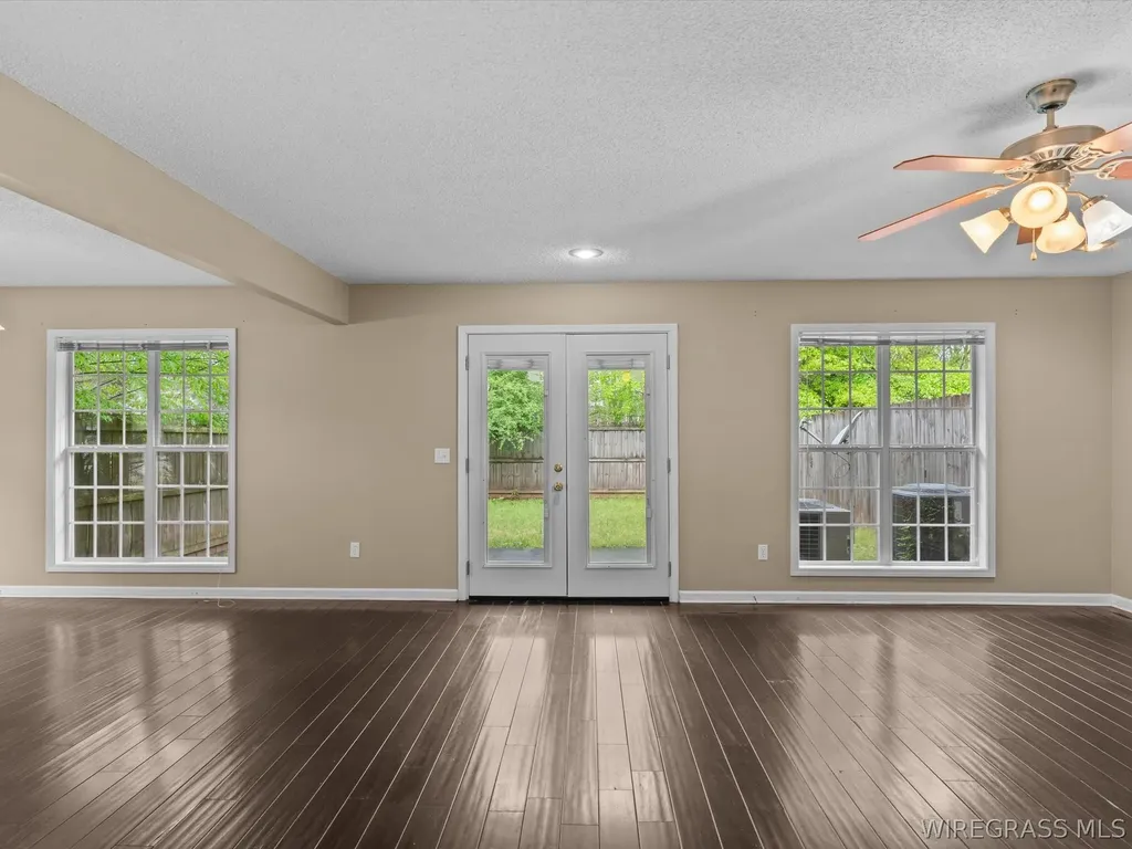 194 Commons Drive Enterprise AL 36330