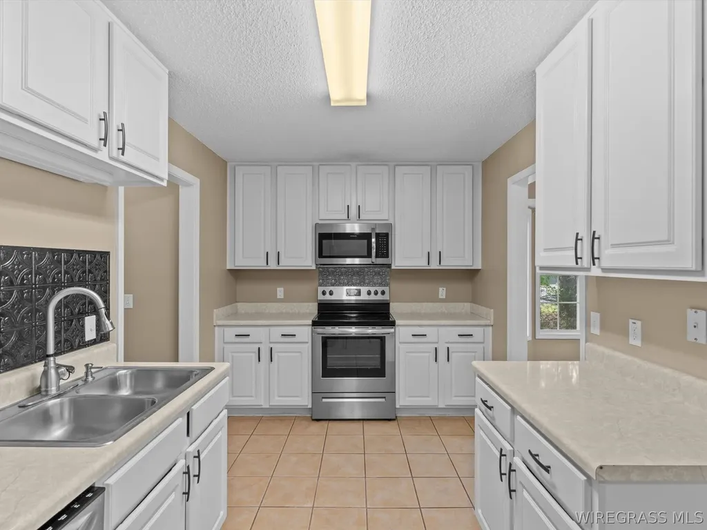 194 Commons Drive Enterprise AL 36330