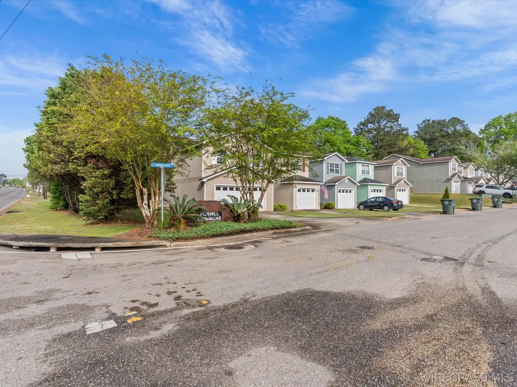 194 Commons Drive Enterprise AL 36330