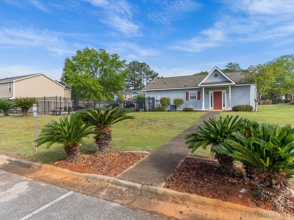 194 Commons Drive Enterprise AL 36330