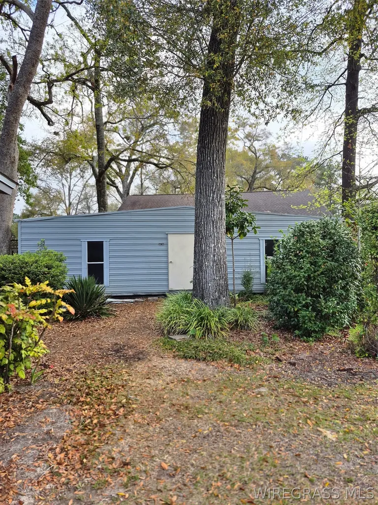 26212 Bush Isle Road Andalusia AL 36421