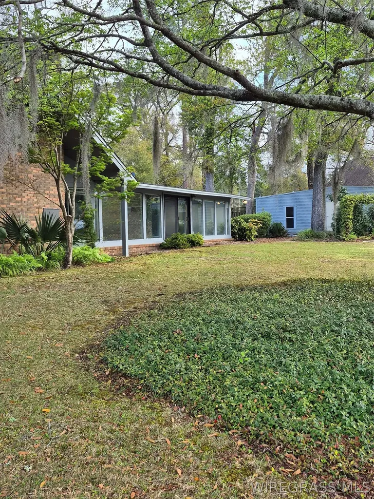 26212 Bush Isle Road Andalusia AL 36421