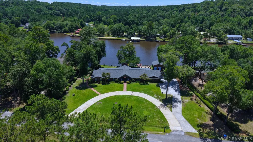 26212 Bush Isle Road Andalusia AL 36421