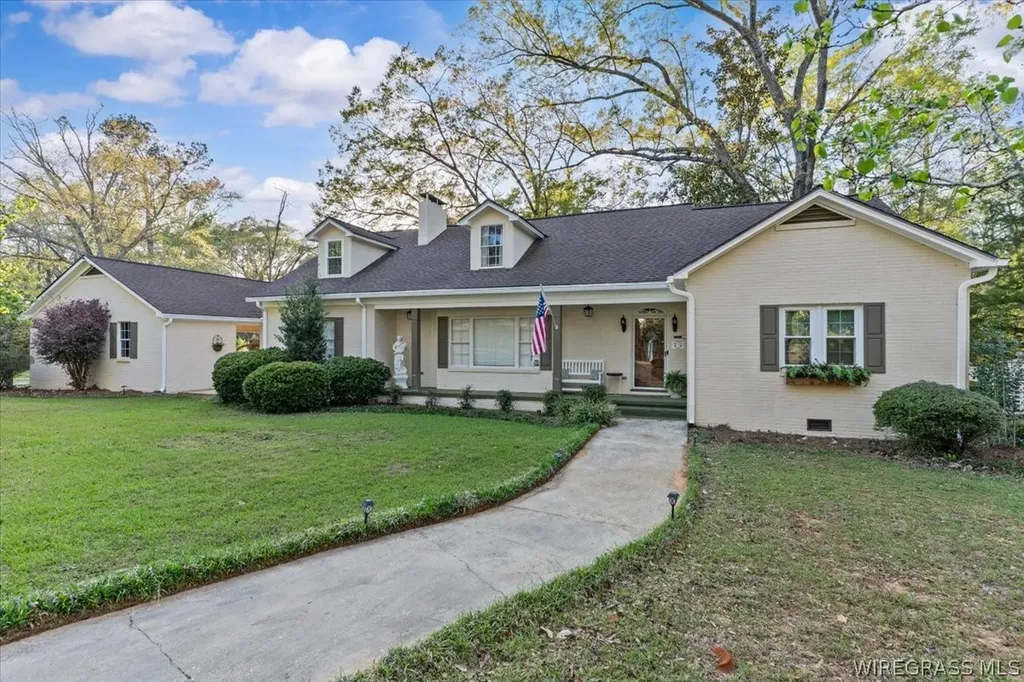 714 W Lee Street Enterprise AL 36330