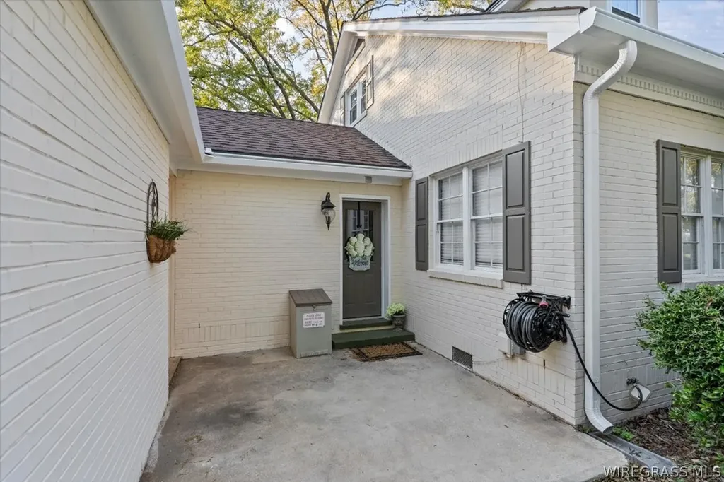 714 W Lee Street Enterprise AL 36330