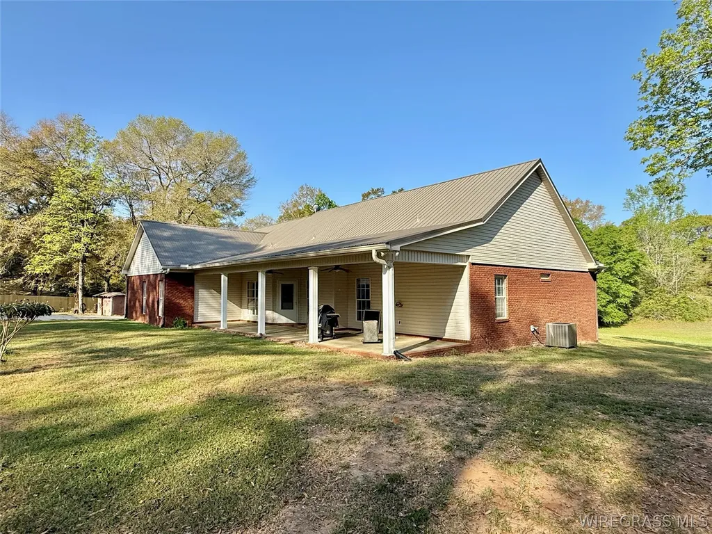 12268 County Road 41 Hartford AL 36344