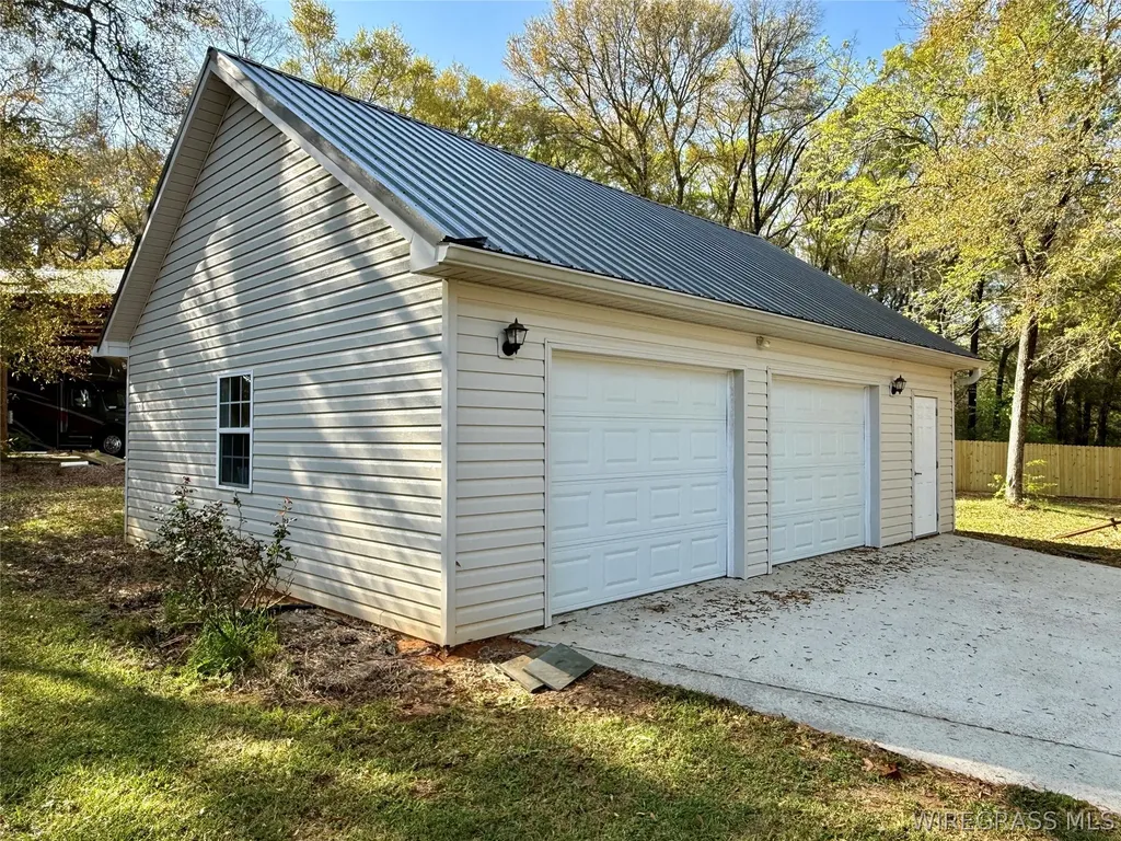 12268 County Road 41 Hartford AL 36344