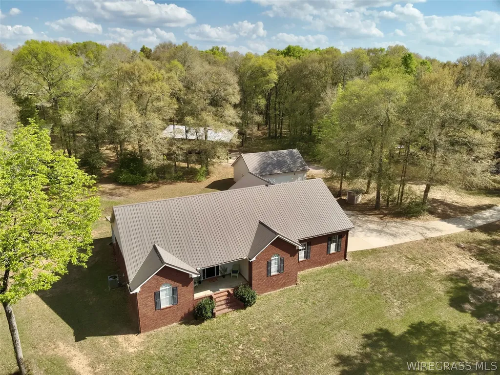 12268 County Road 41 Hartford AL 36344