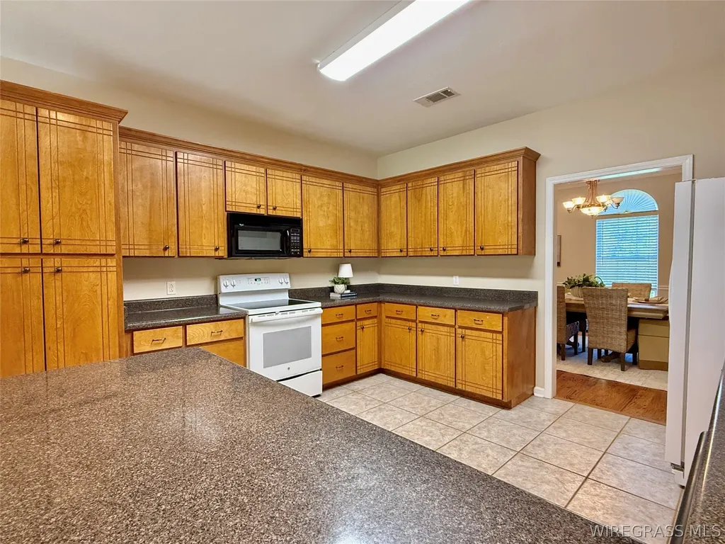 12268 County Road 41 Hartford AL 36344